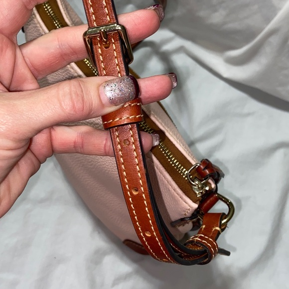 Like new Dooney & Bourke Pebble Grain Crossbody Bag blush - Picture 11 of 15